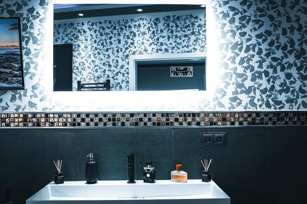 Appartamento Luxus Loft Whirlpool Designer Kueche Bad Herdecke Esterno foto